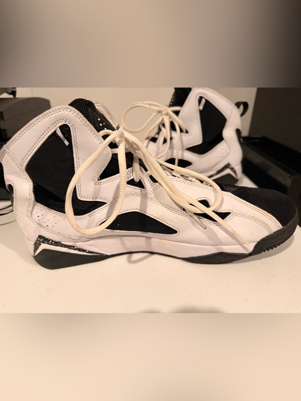 Jordan True Flight Oreo - Picture 7 of 11